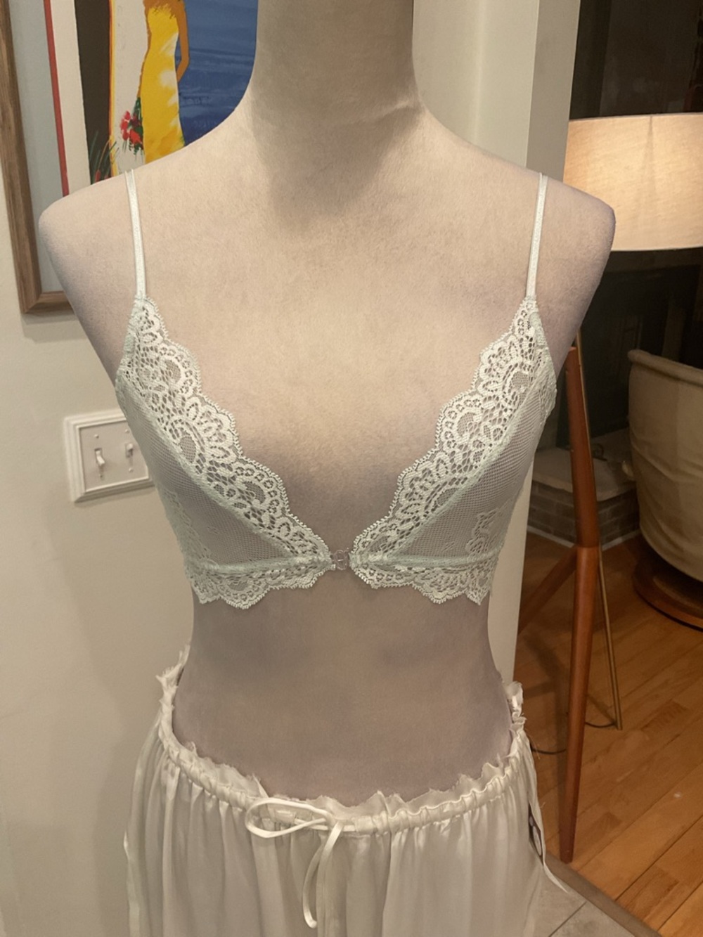 Only Hearts Lace Plunge Bralette in Ivory